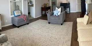 Fully Furnished 1 bed/ 1 bath Island Square Condo Gallery 6