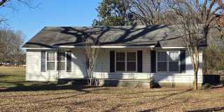 3 Bed 1 Bath with Acreage Gallery 1