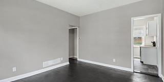 2733 Elmhurst Street Gallery 6