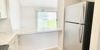 2552 W Bird St Gallery 16