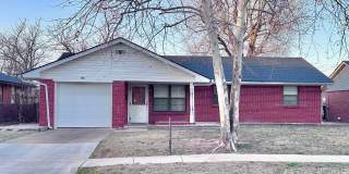 3-bed 1-bath 1-car Single Family near Gallery 1