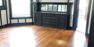 5233 S Michigan Avenue Gallery 13
