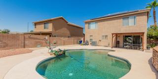 Charming 3 bed, 2.5 bath in El Mirage! W/POOL!! Gallery 33