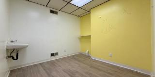 First Floor Commercial Space in Perfect Oakland Location Right on Boulevard of the Allies! CALL TODAY! Gallery 11