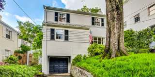 COMING SOON - Stunning 4 bed + 2 full & 2 1/2 bath Classic in NW DC Gallery 3