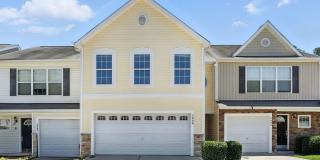 Charming 3-Bedroom Townhome with Fenced Backyard in Raleigh Charming 3-Bedroom Townhome with Fenced Backyard in Raleigh Gallery 1