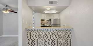 Madison at Bellmar Gallery 19