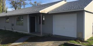 2 bedroom 1 bath with 1 car garage Gallery 1