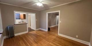 5925 N Paulina Gallery 2