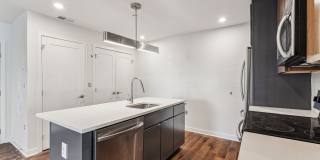 Graduate Pointe Gallery 141