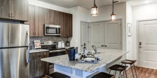 Venetian Isle Gallery 44