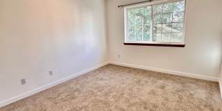 3 bed 1.5 bath townhome in the prime location of Bothell!! Gallery 23