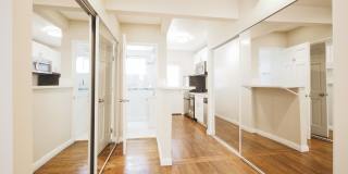 1215 Granville Ave. Gallery 4