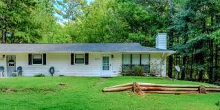 Move-In Ready Pet Friendly 2BR Duplex in Auburn, GA Gallery 1