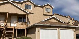 3 Bed, 2.5 Bath Townhome in District 20! Gallery 1