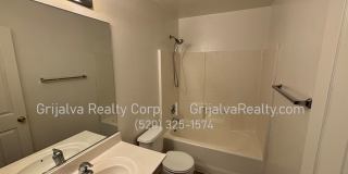 Beautiful 2-story 4-Bedroom, 2 Bath House with Loft for Rent (Green Valley) Gallery 14