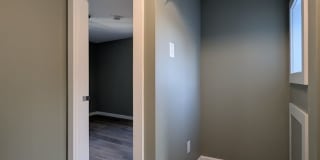 Newly Renovated 4 bedroom house Gallery 16