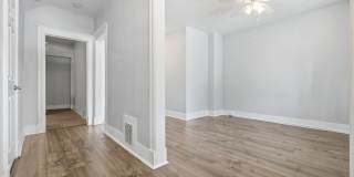 936 N Ogden St Gallery 4