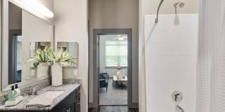 Discovery Park Gallery 40