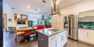 Gorgeous Fully Furnished Home in Brentwood - Short Term Lease Options Available Gorgeous Fully Furnished Home in Brentwood - Short Term Lease Options Available Gallery 13