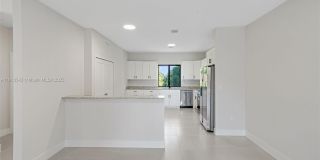 4313 E 8th Ct Gallery 6