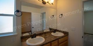 Beautiful 4 Bedroom Home in Copper Ridge, Loveland! Gallery 3