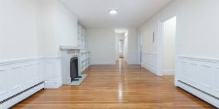 16 Yarmouth St., 2 Gallery 6