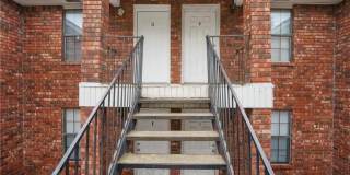 1918 Angus Street N unit: 3 Gallery 1