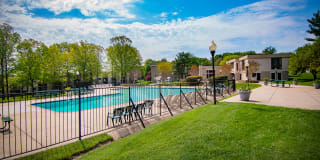 Ashley Apartments Gallery 16