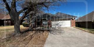 1805 Diana Lane Gallery 1