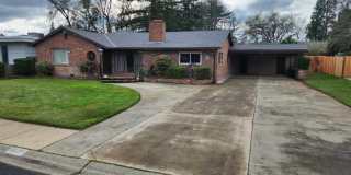 Move In Special $1,000 Off: Central Roseville, Pool, Gardner Single Story Large Yard, 3 bedrooms, 2 baths, 1931sqft Gardner  Pool Service Provided by Owner Gallery 1