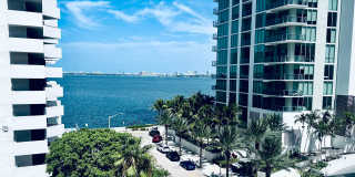 EDGEWATER - DIRECT WATER FRONT UNIT Gallery 1