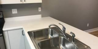 351 S. Madison St Gallery 38