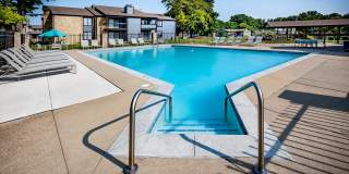 Pebble Point Apartments Gallery 18