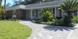 240 NE Yacht Club Drive Gallery 69