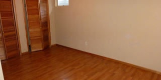 Cute & Clean 3 bedroom Townhome in the Heights Gallery 5