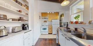 402 N Venice Blvd unit: B Gallery 2