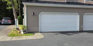 Beautiful Puyallup Sunrise Area Condo, 3 bedroom, 2 1/2 bath. Gallery 1