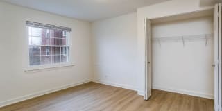 Sheffield Court Gallery 33