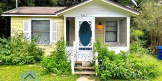 Lovely 2 bedroom / 1 bathroom home now available for rent! Gallery 1