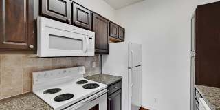 Ashford Wellington - 55+ Senior Living Gallery 21