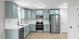 Pet Friendly Four Bedroom! Gallery 16