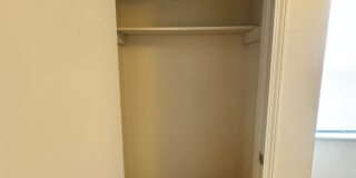 Quaint One Bedroom in Frankfort Gallery 13