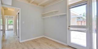 Lovely 3 Bedroom 2 Bath Home In Prime Santa Clara - This is a must see & Available Now! Gallery 35