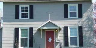 3 Bedroom, 1 Bathroom Home in Sunnyland! PRELEASE NOW! Gallery 1