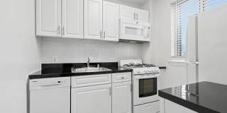 Quebec House Gallery 24