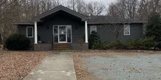 304 E Washington St Gallery 1