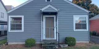 1940's Style~ Close-in, Downtown Location Gallery 1