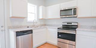 2 Bed/ 2.5 Townhome -Downtown Clayton! Gallery 1