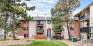 LOVELY spacious 2 bed/2 bath Westminster condo Gallery 1